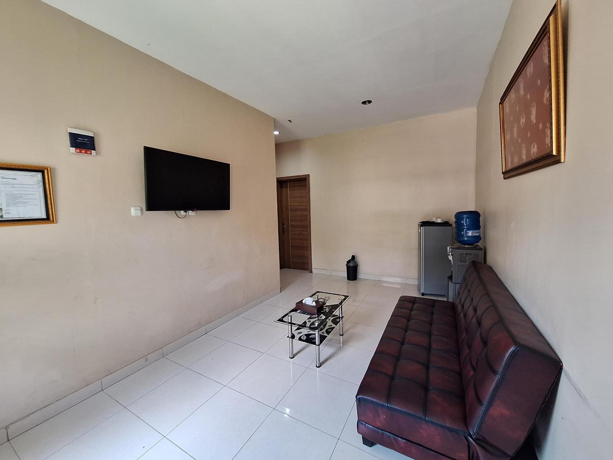Urbanview Hotel Inkoppabri Cisarua Puncak Exterior foto