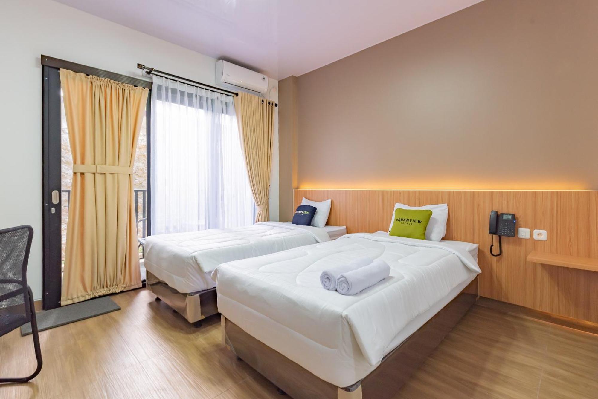 Urbanview Hotel Inkoppabri Cisarua Puncak Exterior foto